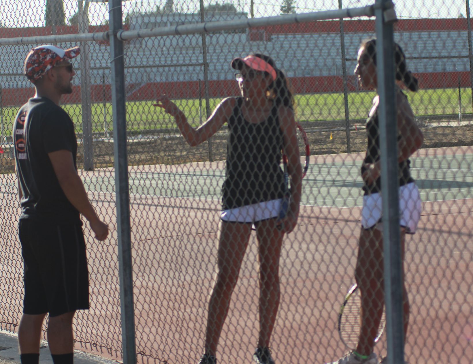 Selma falls to Kerman, starts season at 0-3